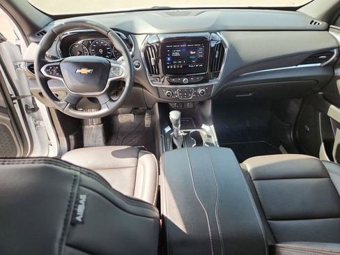 Certified 2023 Chevrolet Traverse High Country image 21