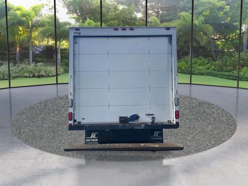 Used 2015 Chevrolet Express 3500 Extended RWD image 6