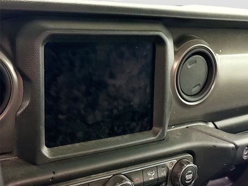 Used 2023 Jeep Wrangler Unlimited w/ Cold Weather Group AWD/4WD image 4