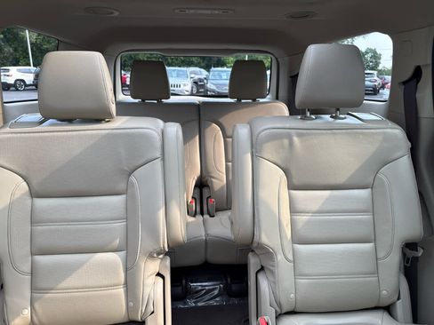 Used 2018 GMC Acadia Denali FWD image 15