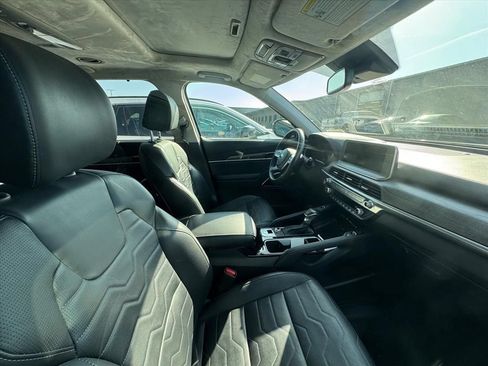 Certified 2021 Kia Telluride SX w/ SX Prestige Package AWD/4WD image 3