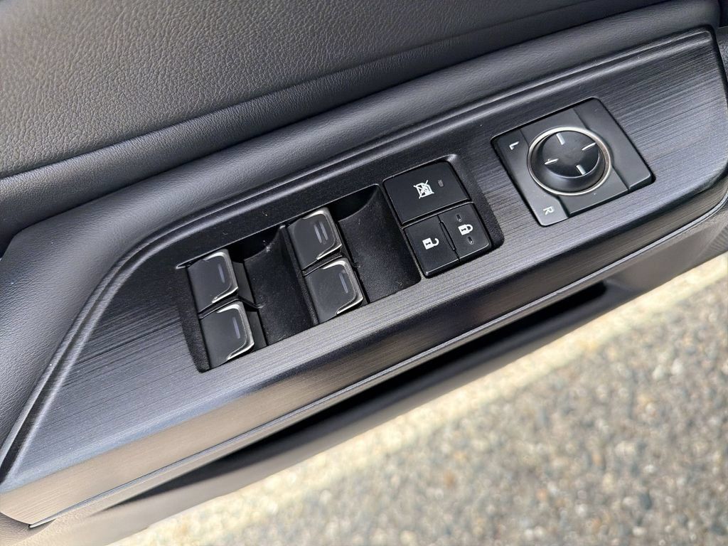 Used 2021 Lexus ES 300h FWD image 15