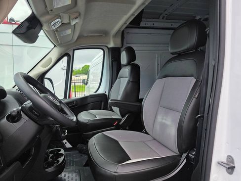 Used 2025 RAM ProMaster 3500 w/ Convenience Group FWD image 10