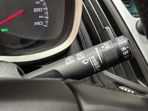 Used 2017 Chevrolet Equinox LT w/ Convenience Package image 24