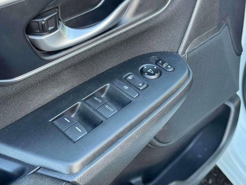 Used 2022 Honda CR-V EX image 16