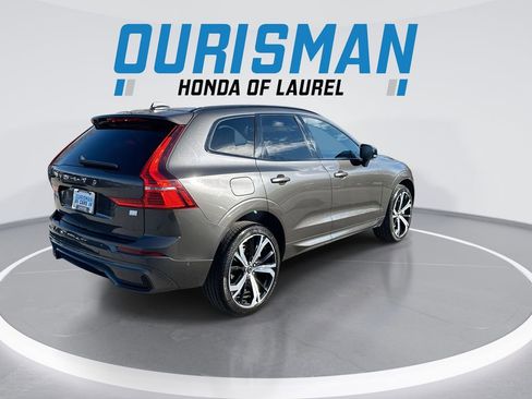 Used 2022 Volvo XC60 T8 R-Design w/ Advanced Package image 8