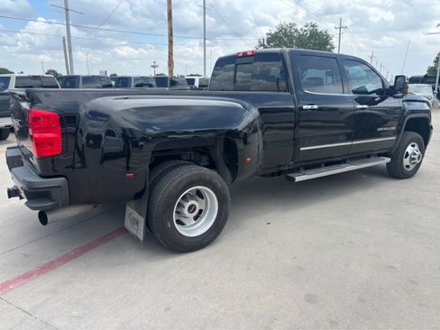 Used 2018 GMC Sierra 3500 Denali w/ Duramax Plus Package AWD/4WD image 4