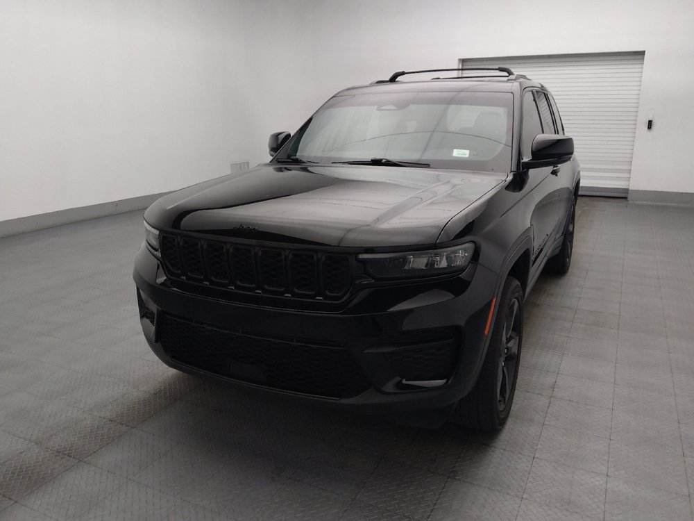 Used 2023 Jeep Grand Cherokee Altitude AWD/4WD image 15