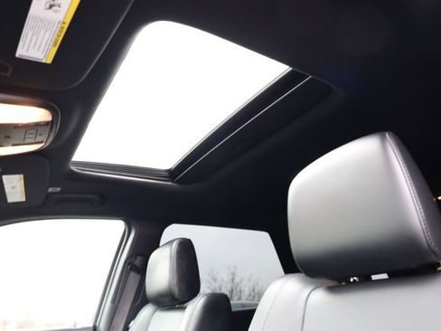 Used 2022 Dodge Durango GT image 23