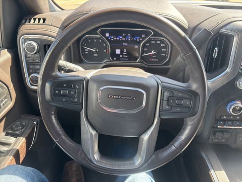 Used 2021 GMC Sierra 1500 Denali w/ Denali Ultimate Package image 9