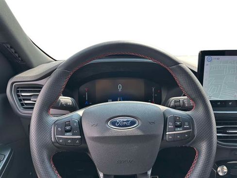 Used 2024 Ford Escape ST-Line w/ Tech Pack #1 AWD/4WD image 17
