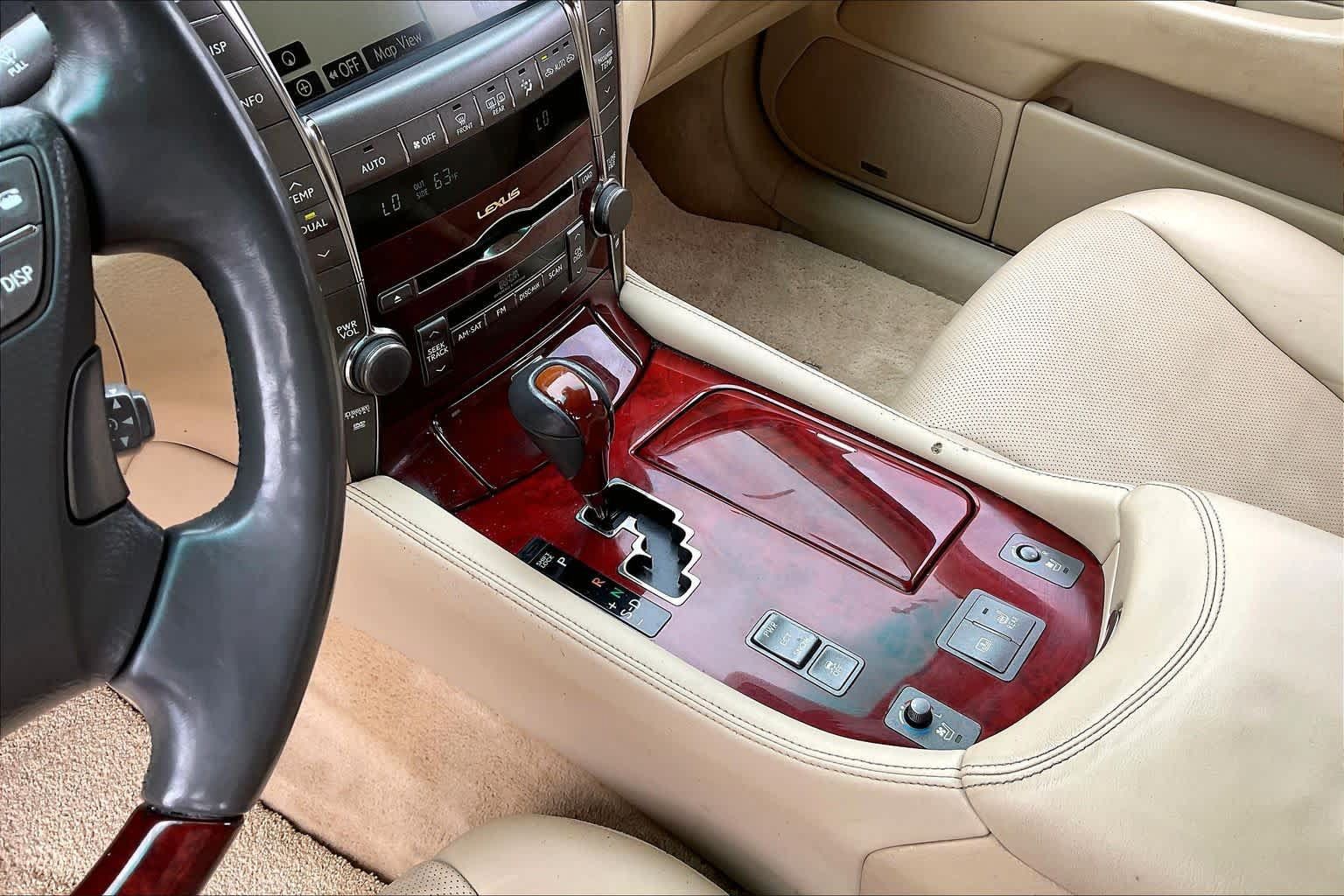 Used 2007 Lexus LS 460 RWD image 16