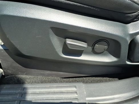 Used 2019 Ford Ranger Lariat w/ Black Appearance Package AWD/4WD image 22