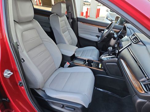 Used 2022 Honda CR-V Touring image 9