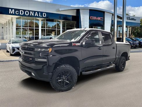 Used 2020 Chevrolet Silverado 1500 LT Trail Boss w/ Midnight Edition image 1
