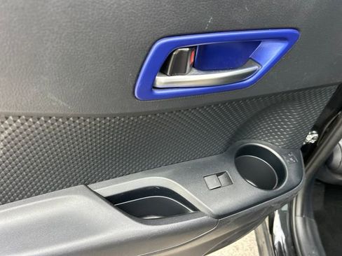 Used 2021 Toyota C-HR XLE image 38