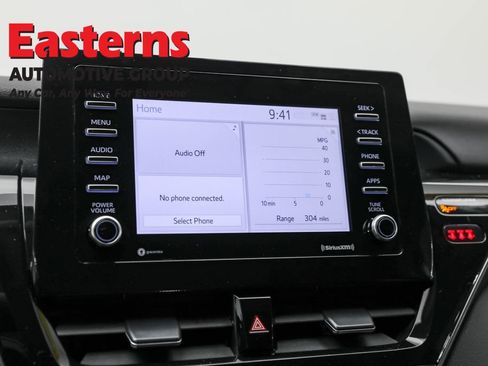 Used 2024 Toyota Camry SE image 18