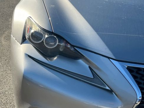 Used 2015 Lexus IS 250 image 8
