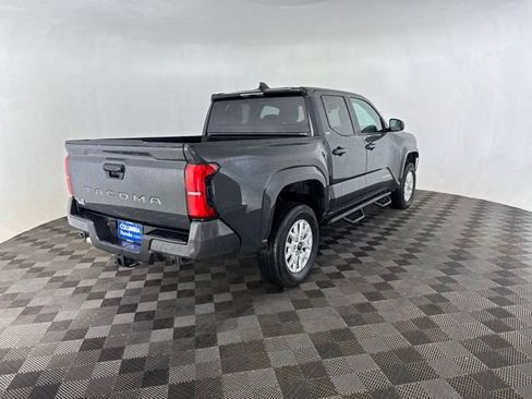 Used 2024 Toyota Tacoma SR5 AWD/4WD image 7