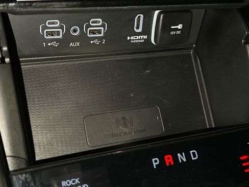 Used 2023 Jeep Grand Cherokee Summit AWD/4WD image 29