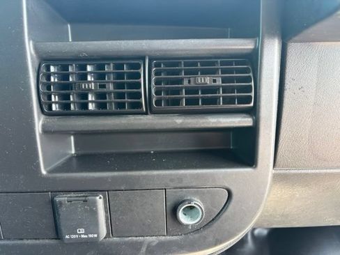 Used 2025 GMC Savana 2500 w/ Driver Convenience Package RWD image 24