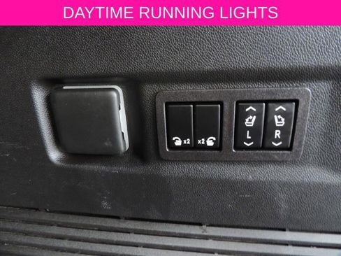 Used 2023 Chevrolet Tahoe LT w/ LT Signature Package image 13