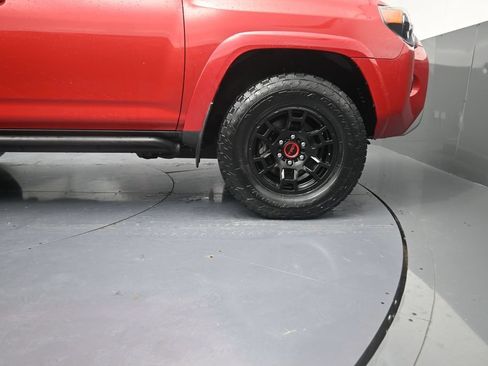 Used 2024 Toyota 4Runner TRD Off-Road Premium w/ Moonroof Package AWD/4WD image 5