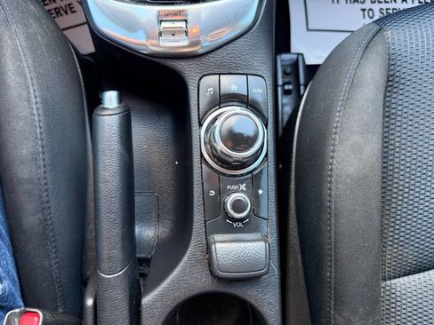 Used 2016 Scion iA FWD image 9