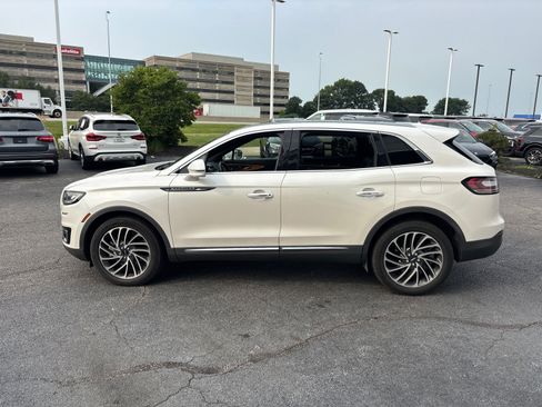 Used 2019 Lincoln Nautilus Reserve AWD/4WD image 4