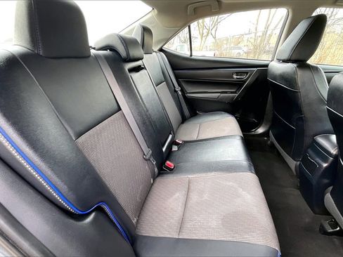 Used 2017 Toyota Corolla SE w/ SE Premium Package image 27