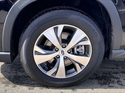 Used 2023 Subaru Ascent Premium w/ Convenience Package image 7