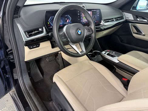 Used 2024 BMW X1 xDrive28i w/ Convenience Package AWD/4WD image 4