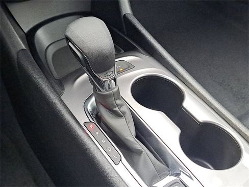 Used 2025 Chevrolet Malibu LS image 16