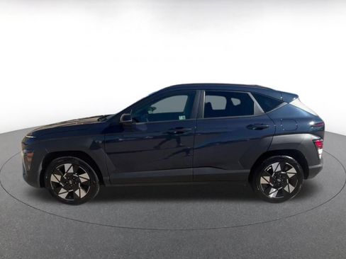 Used 2025 Hyundai Kona SEL image 9