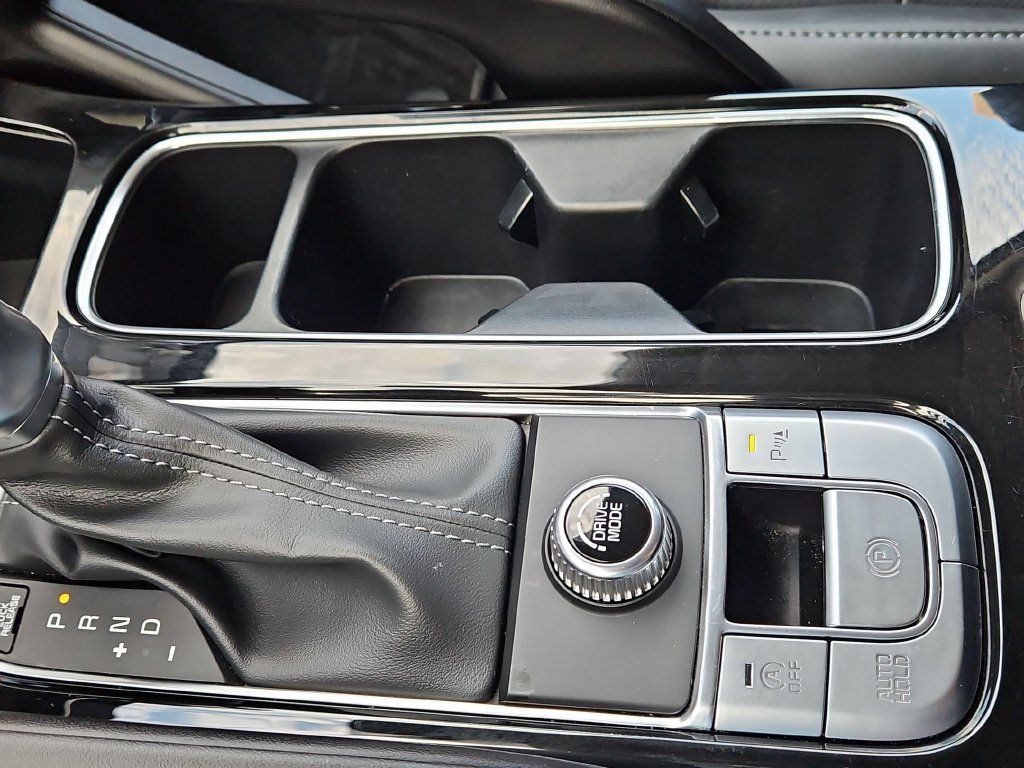 Used 2025 Kia Telluride S FWD image 24