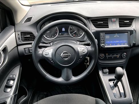 Used 2019 Nissan Sentra S image 6
