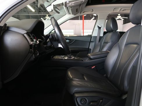 Used 2017 Audi Q7 3.0T Premium AWD/4WD image 31