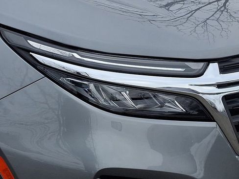 Used 2023 Chevrolet Equinox LT image 9