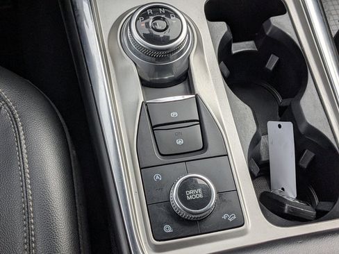 Certified 2021 Ford Explorer Limited w/ Equipment Group 301A image 22