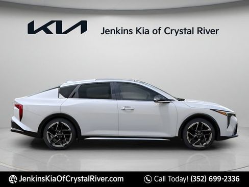 New 2026 Kia K4 GT-Line Turbo w/ GT-Line Sunroof Package FWD image 2