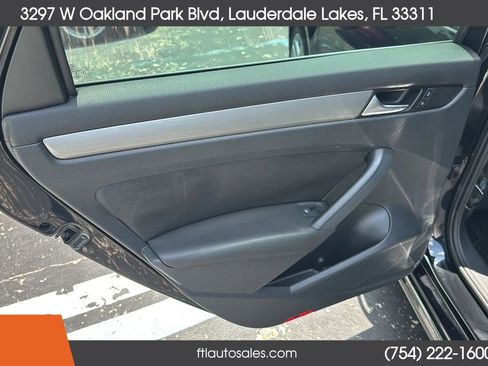 Used 2015 Volkswagen Passat TDI SE FWD image 24
