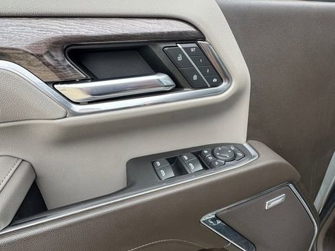 Used 2024 Chevrolet Silverado 2500 LTZ w/ LTZ Plus Package image 5