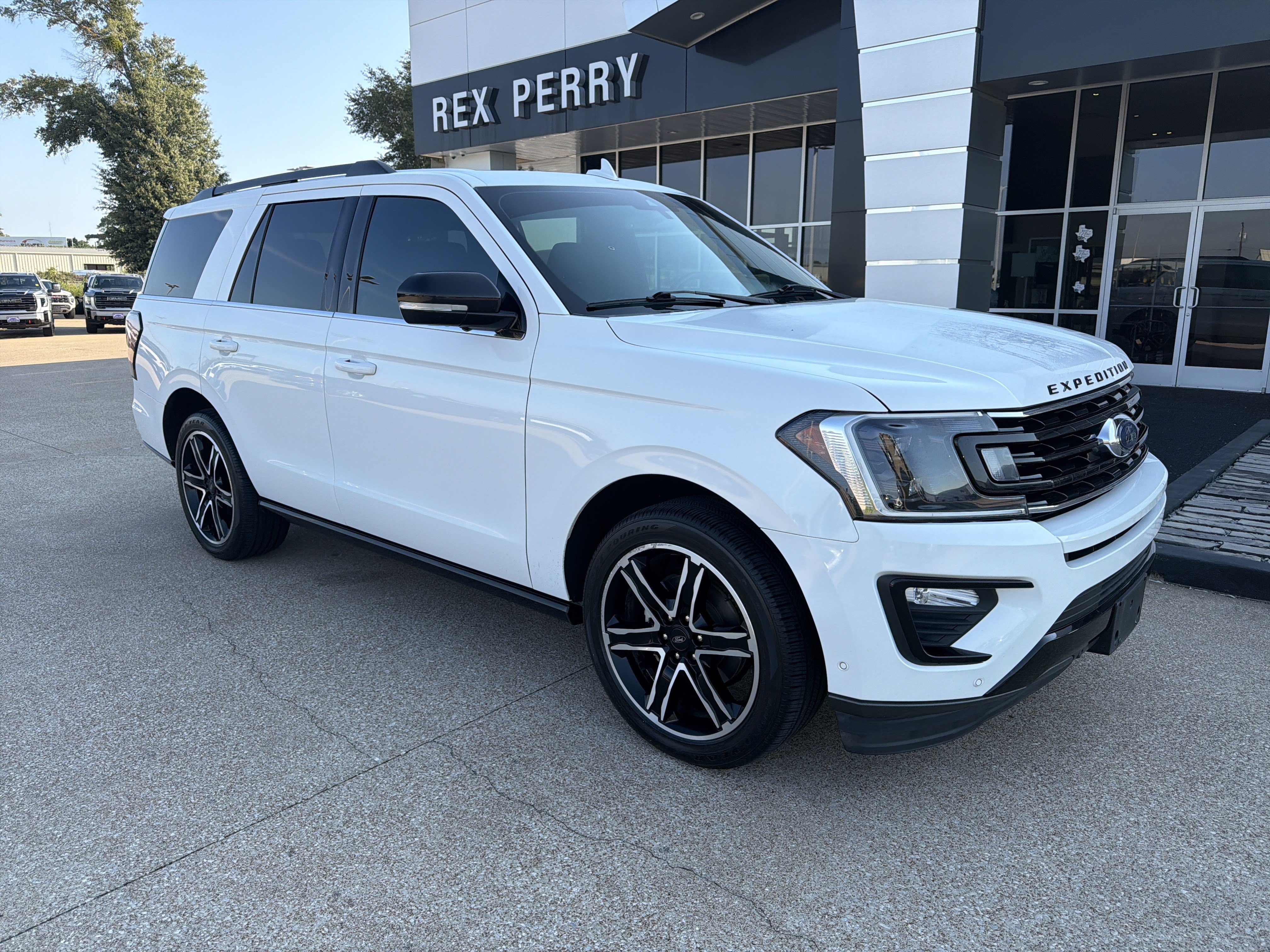 Used 2021 Ford Expedition Limited RWD image 2