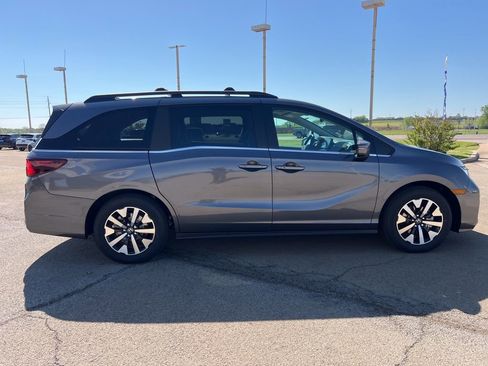 New 2026 Honda Odyssey EX-L image 6