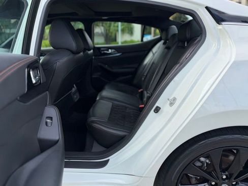 Used 2022 Nissan Maxima SR w/ Sport Mat Group image 10