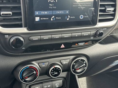 New 2026 Hyundai Venue SE FWD image 29