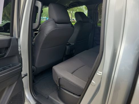 Used 2026 Toyota Tacoma SR5 AWD/4WD image 9