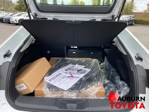 New 2027 Toyota Prius Plug-In Hybrid FWD image 9