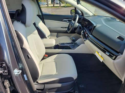 New 2026 Kia Sportage EX FWD image 7