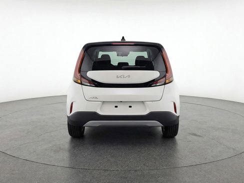 Used 2025 Kia Soul LX w/ LX Technology Package image 7